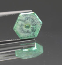 EM-ET-S-02-TOP Ethiopian Emerald Specimen, 4.87 ct, Shakiso deposit - Exhibit Gems